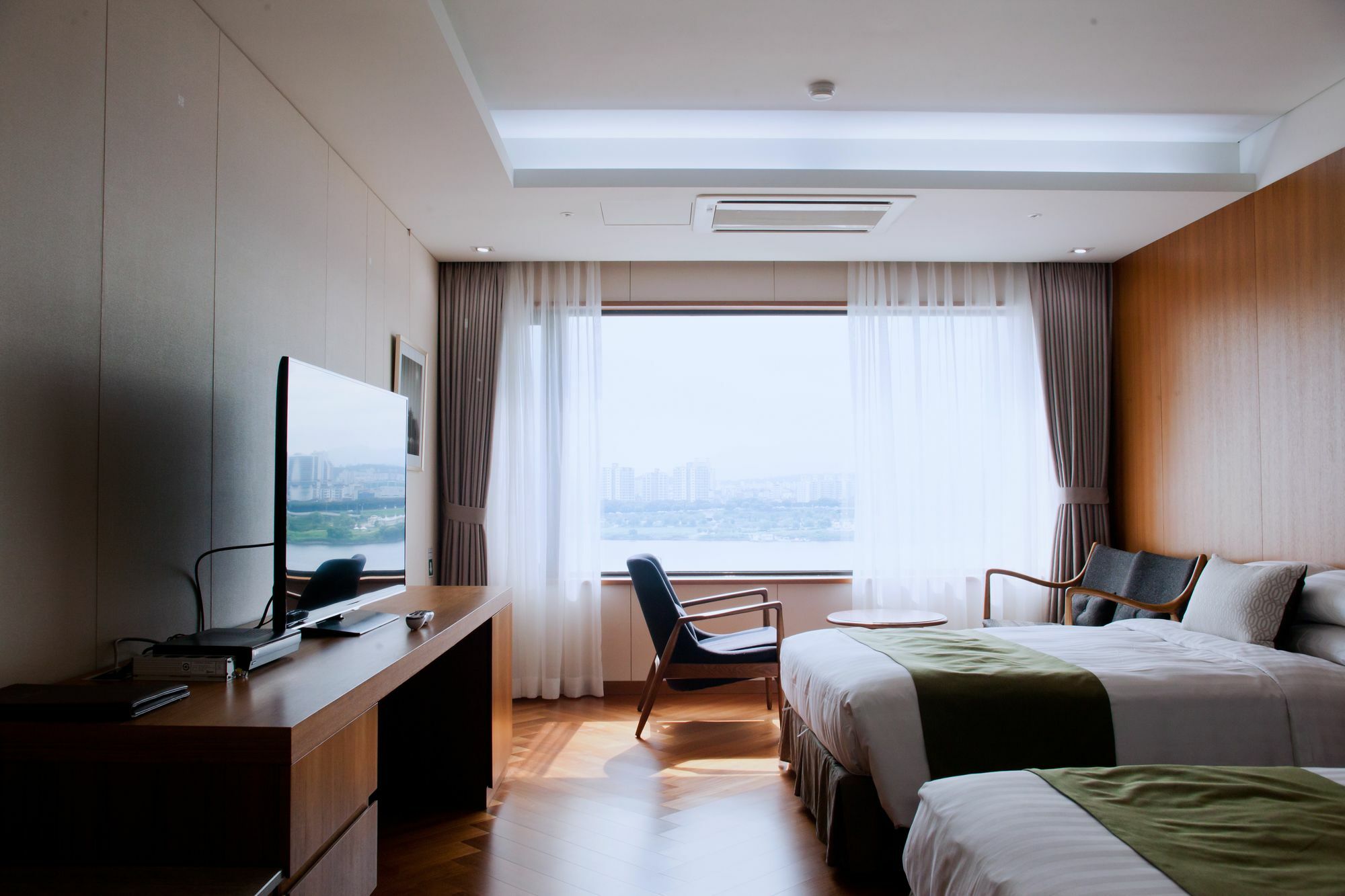 Hankang Hotel